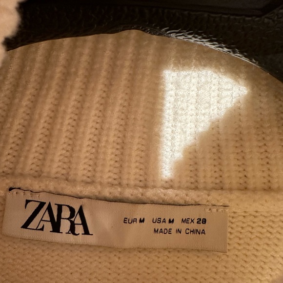 Zara cream turtle neck sweater dress - Picture 4 of 4